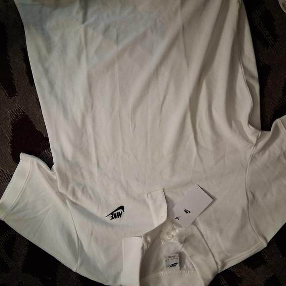 Nike t-shirt - Picture 2 of 3